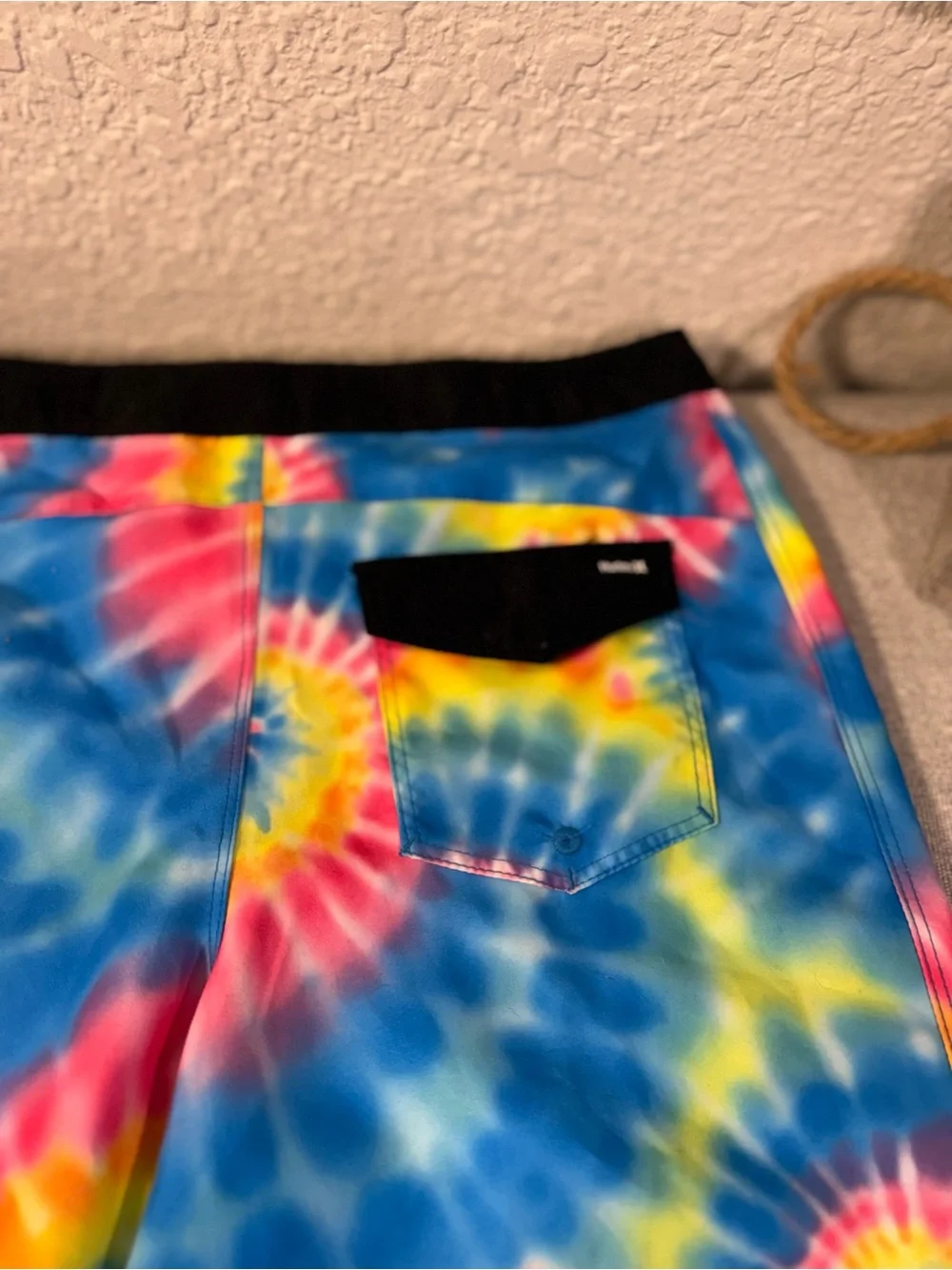 Hurley Boys Tie Dye Boardshorts Size 14 /27 Multicolor Swim Trunks Surf Short